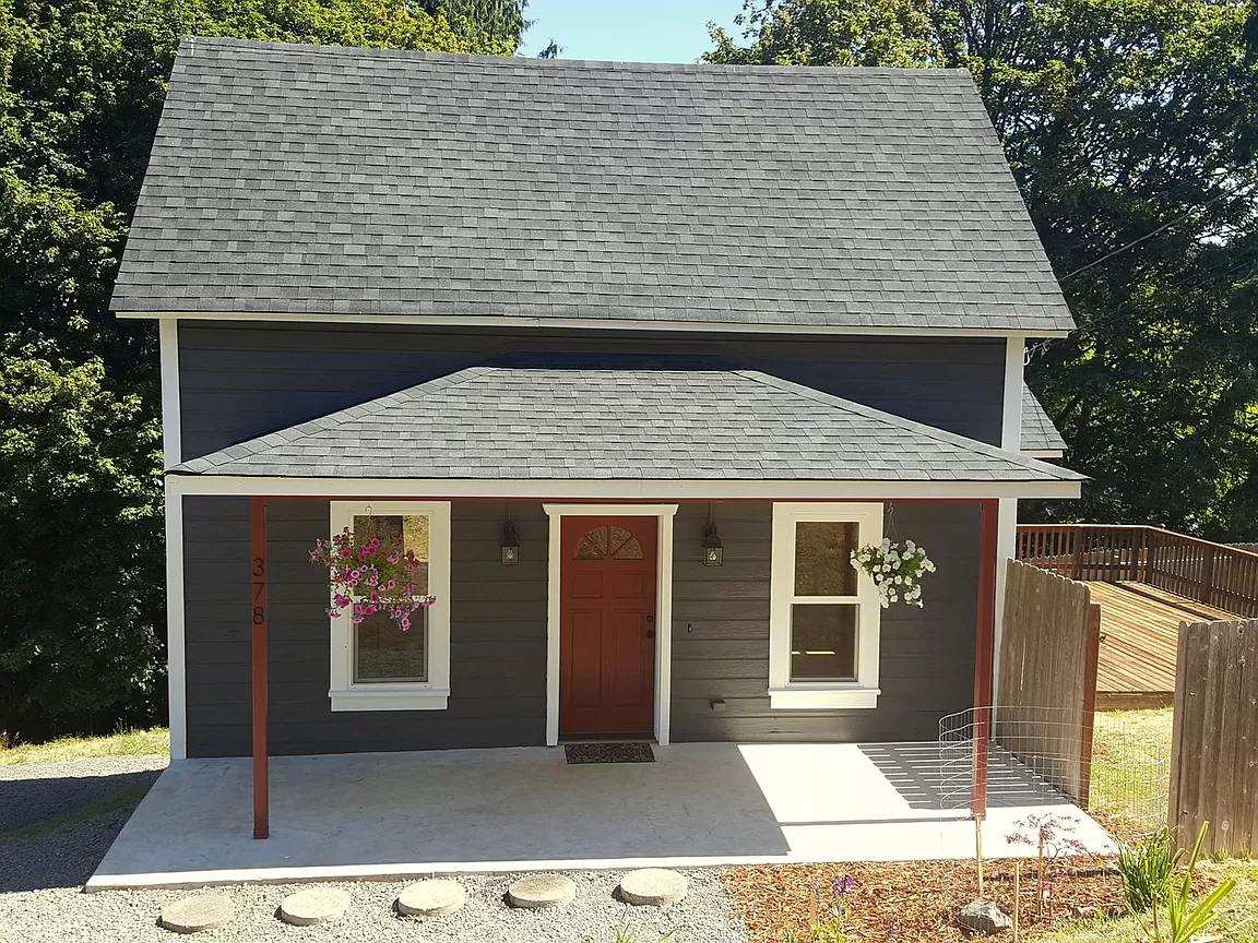 378 Southwest 4th Street