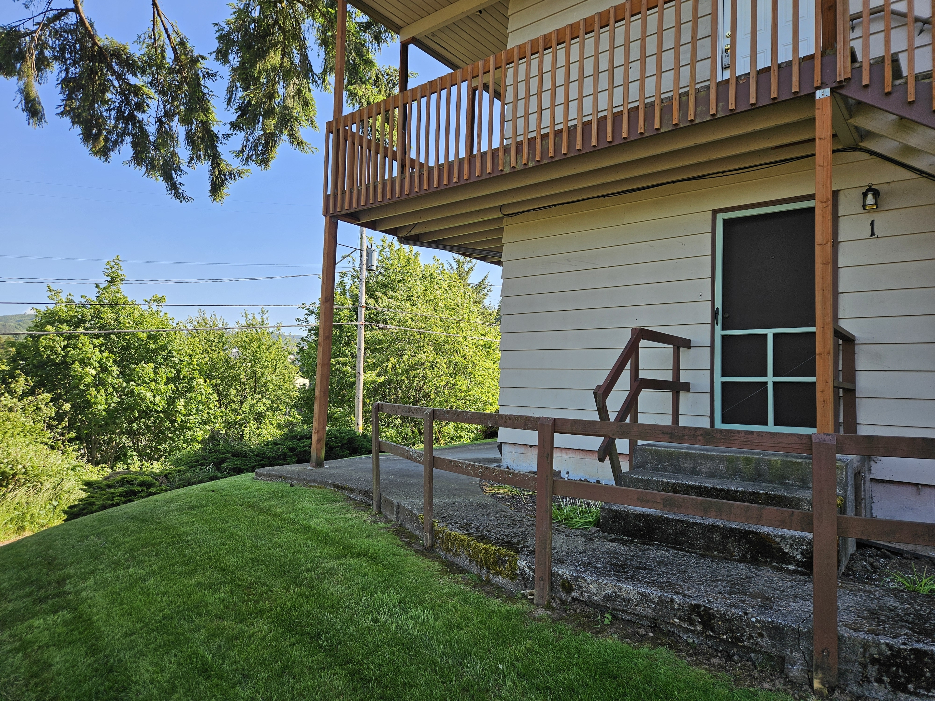 220 Southwest Orchard Street - 1