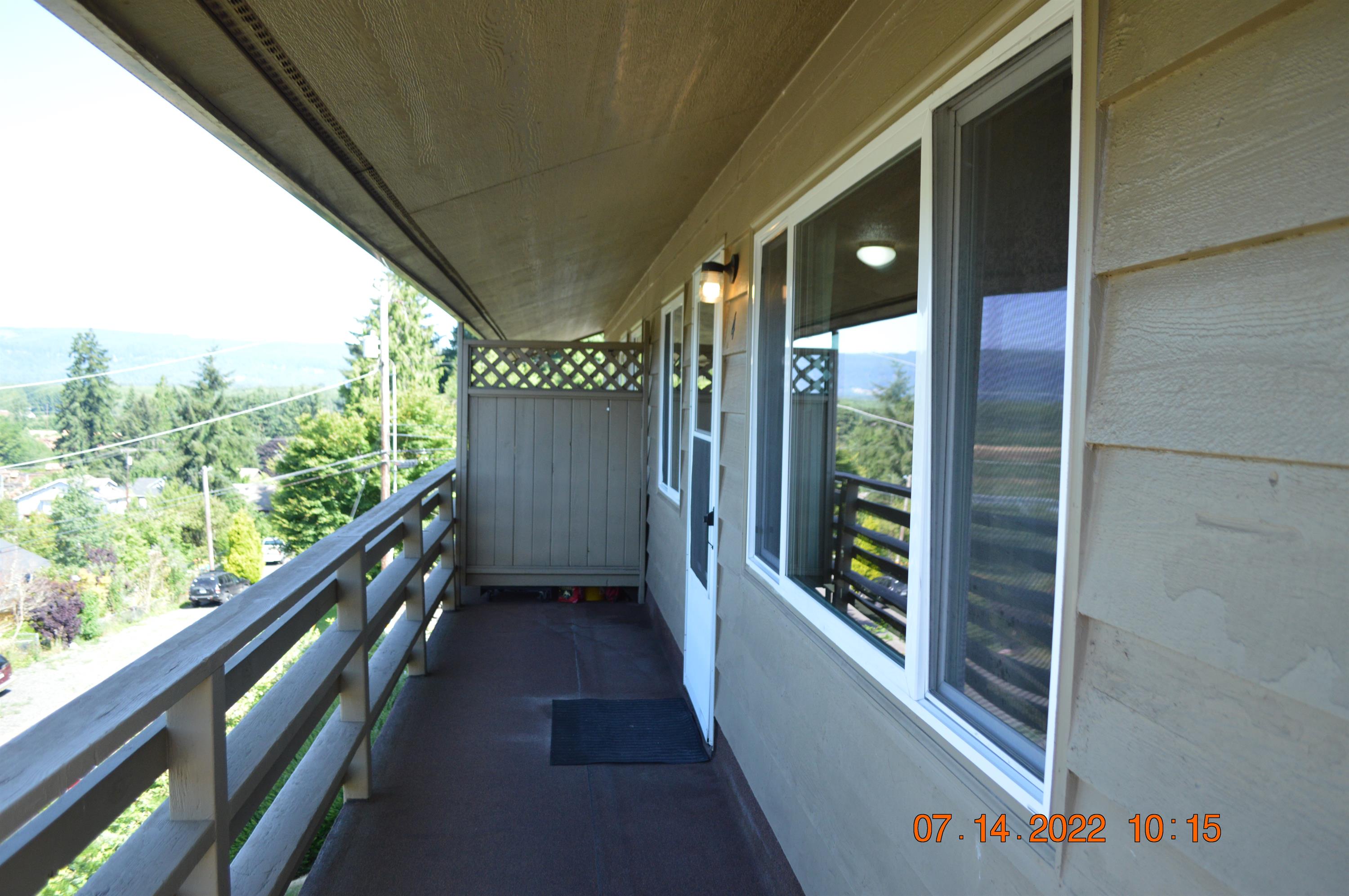 725 Northwest Pine Street - 4