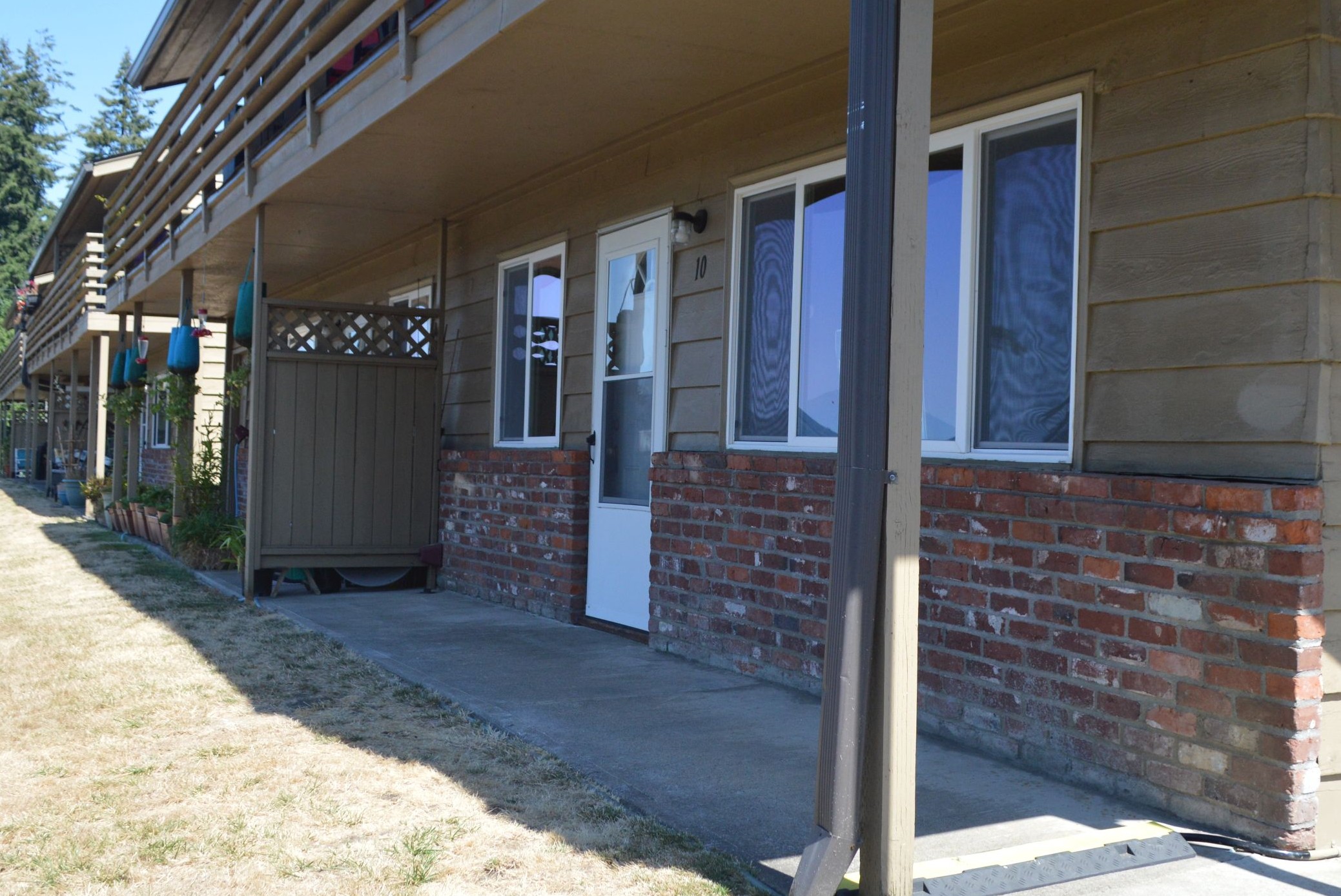 725 Northwest Pine Street - 10